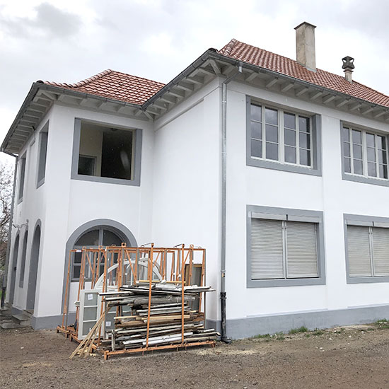 Offre clé en main pour la rénovation énergétique de deux batiments de la sncf par 
                                Technobat